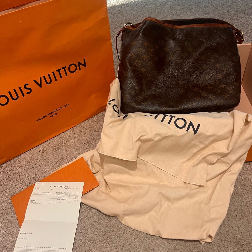 Louis Vuitton Delightful MM Shoulder Bag with Receipt, dust cover, box and bag